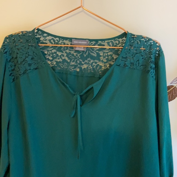 Green long sleeved top - Picture 2 of 3